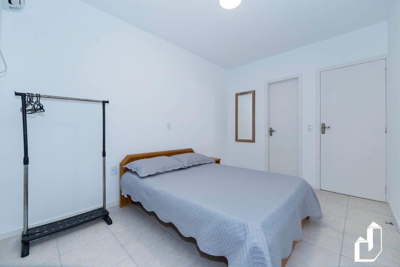 Apartamento Duplex Em 4 Ilhas บอมบินญัส ภายนอก รูปภาพ